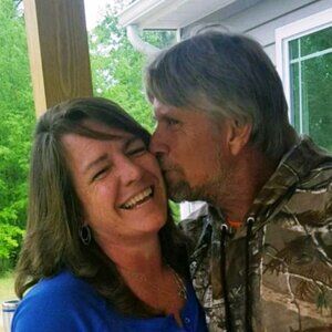 Meet your Posher, Suzanne